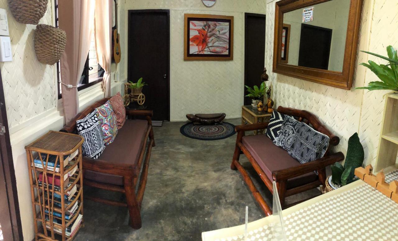 Hiraya Homestay Coron Exterior foto